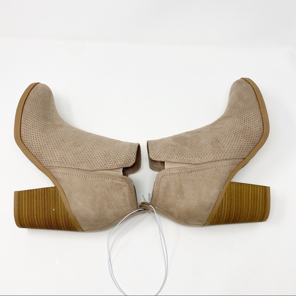 Universal Thread Avalyn Laser Cut Bootie Taupe 11M - Picture 8 of 10